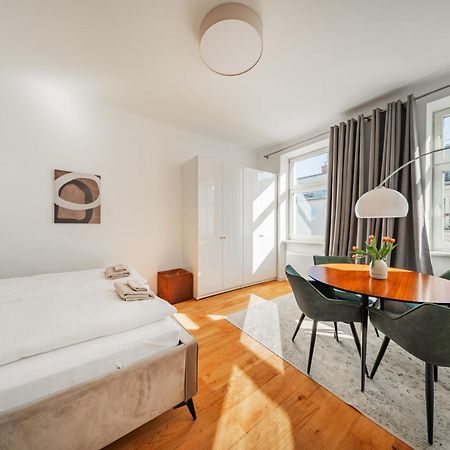 Sonnige Altbauwohnung Nahe Wien Hauptbahnhof Buitenkant foto